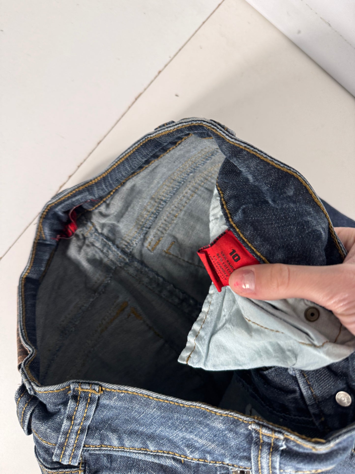 Utsvängda jeans stl: S