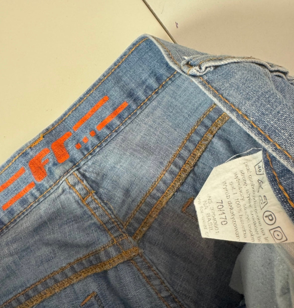 Lågmidjade jeans–stl: S