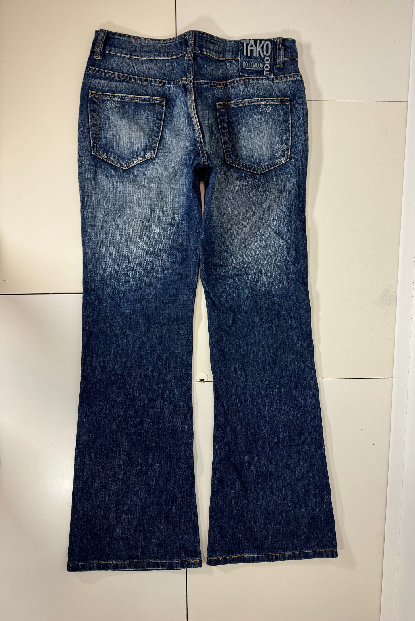 Utsvängda jeans stl: M
