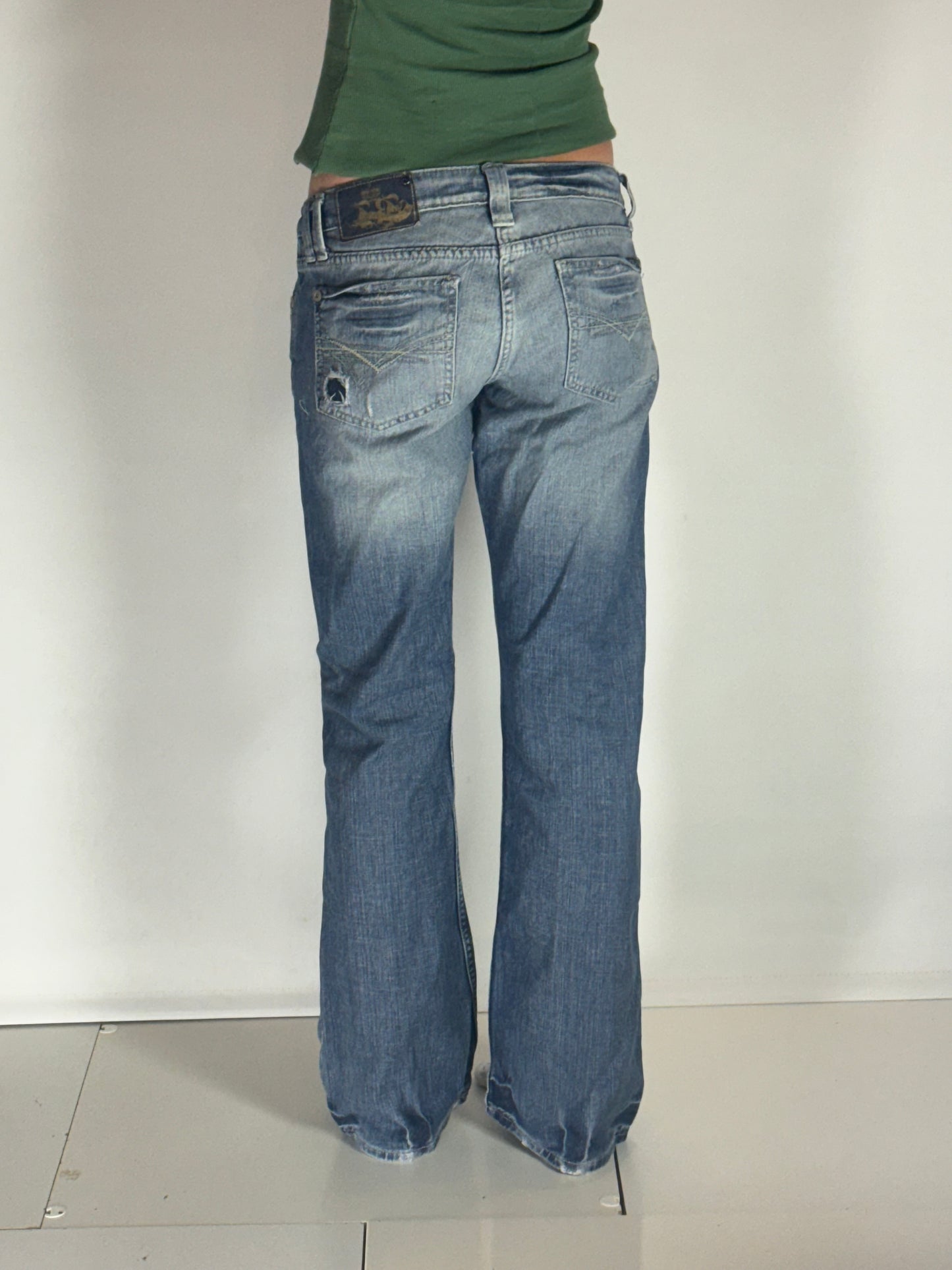Lågmidjade jeans–stl: S
