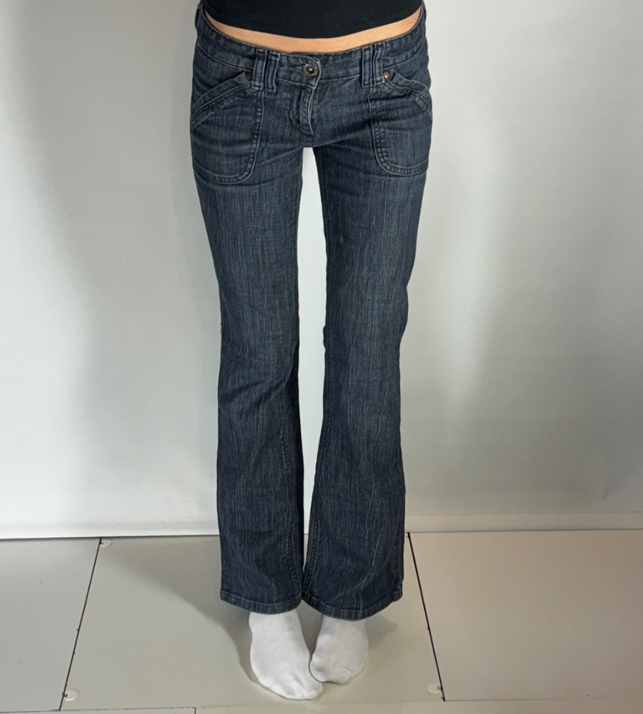 Lågmidjade jeans–stl: S