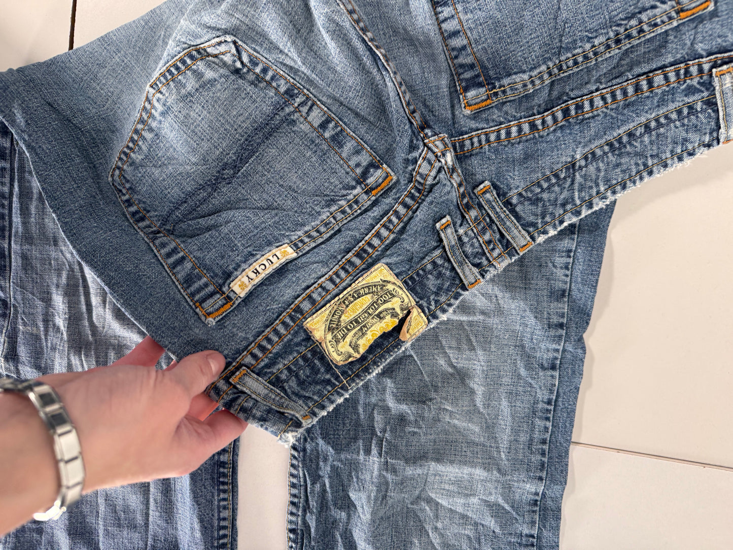 Utsvängda jeans stl: XS