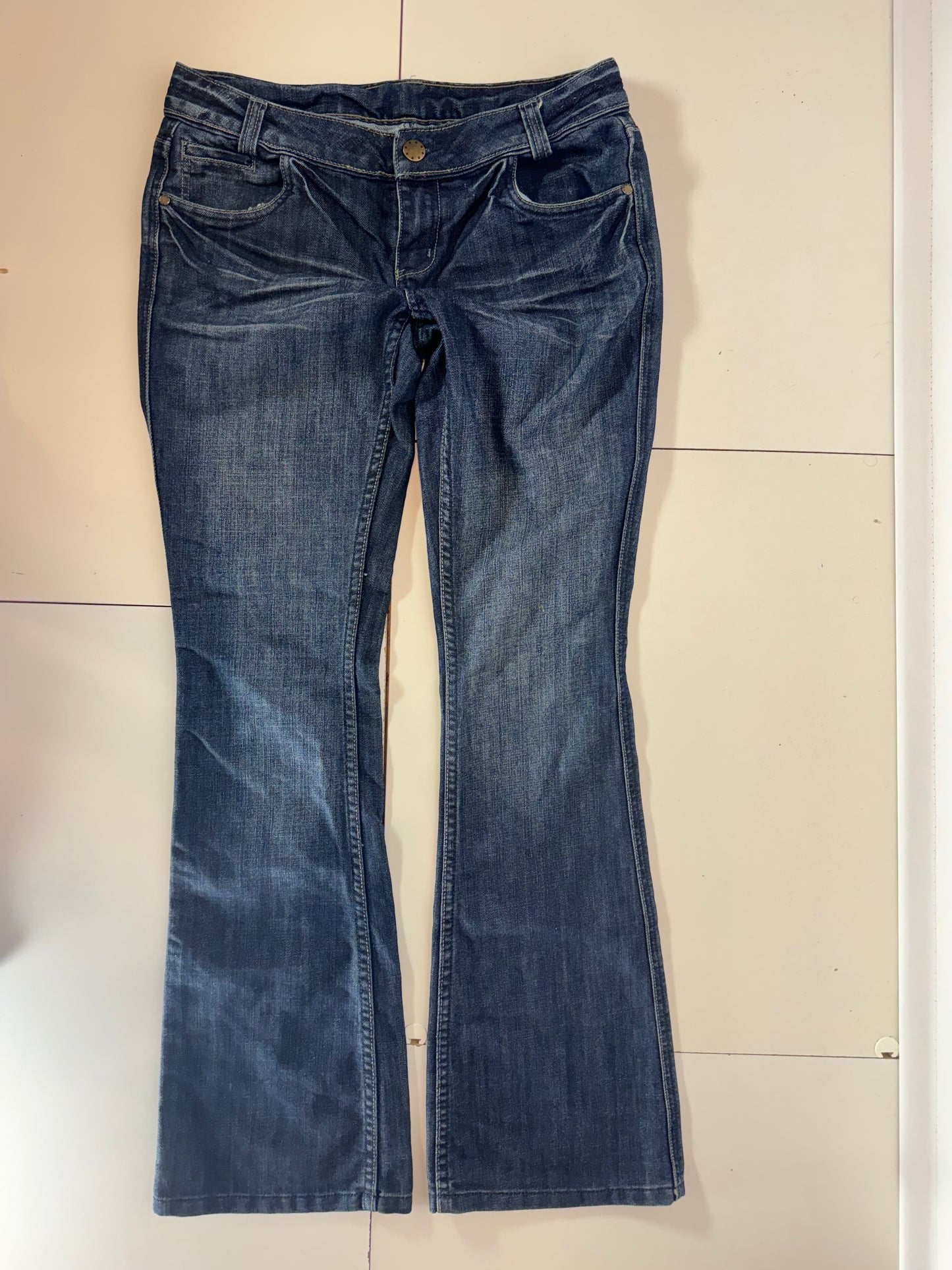 Lågmidjade jeans–stl: M