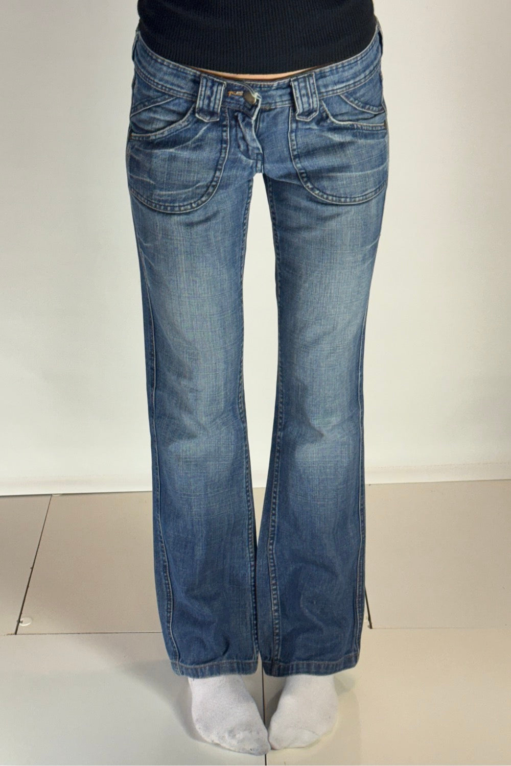 Lågmidjade jeans–stl: S