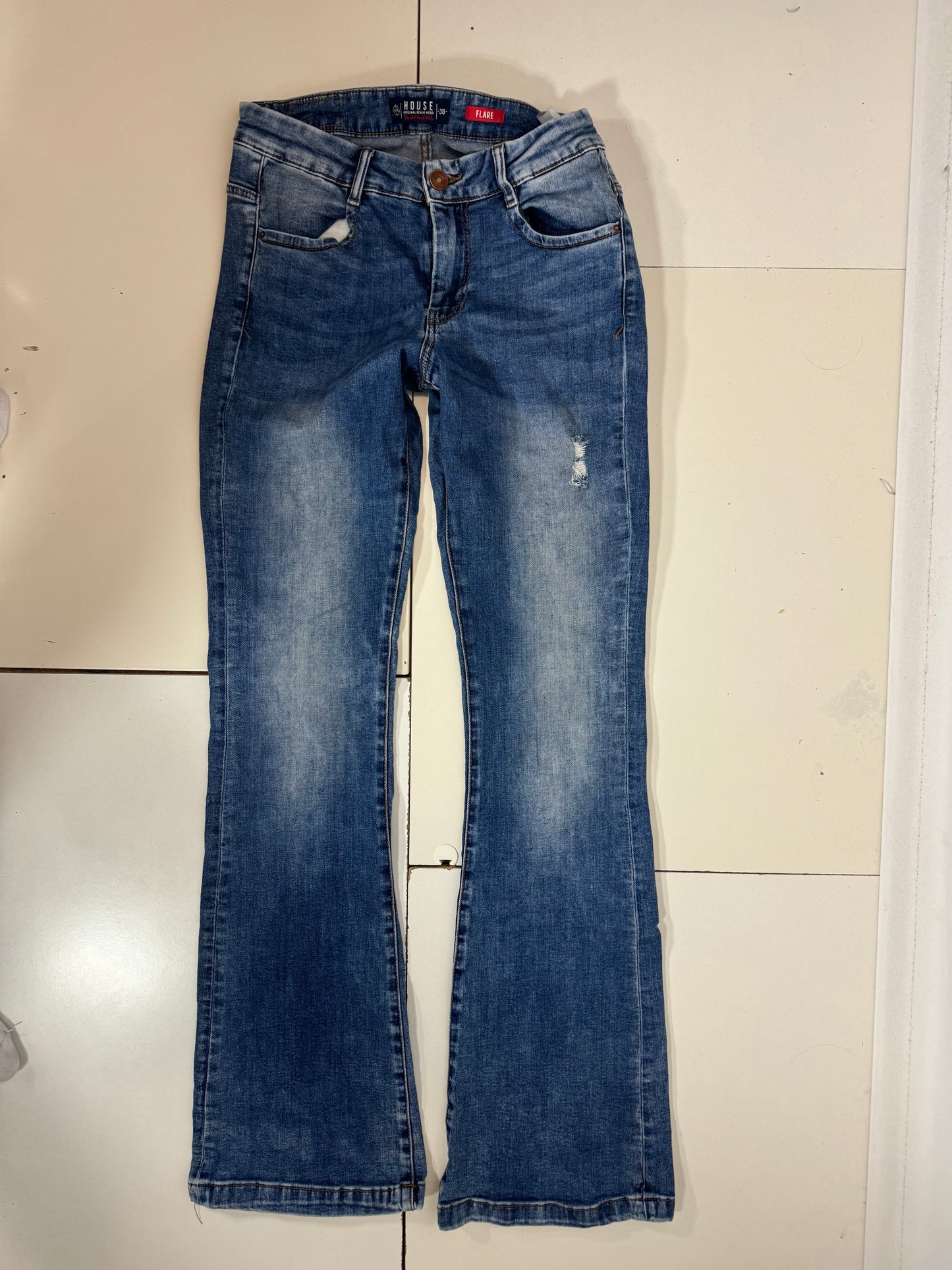 Utsvängda jeans stl: S