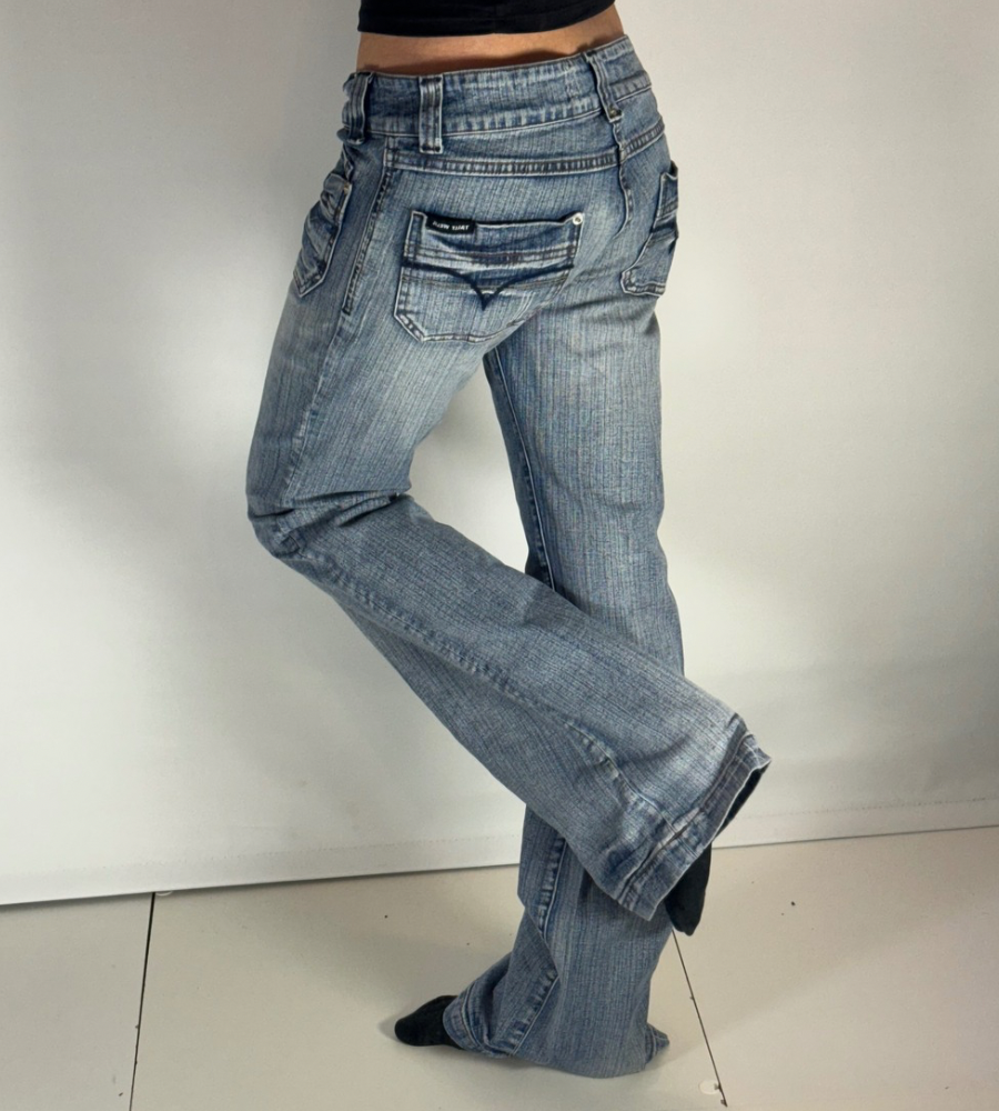 Lågmidjade jeans–stl: M