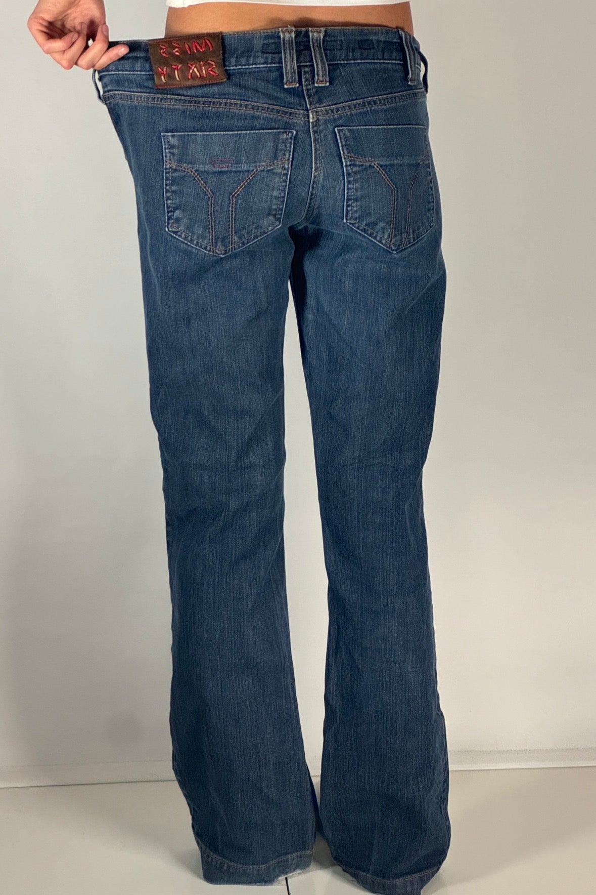 Lågmidjade jeans stl: M/L