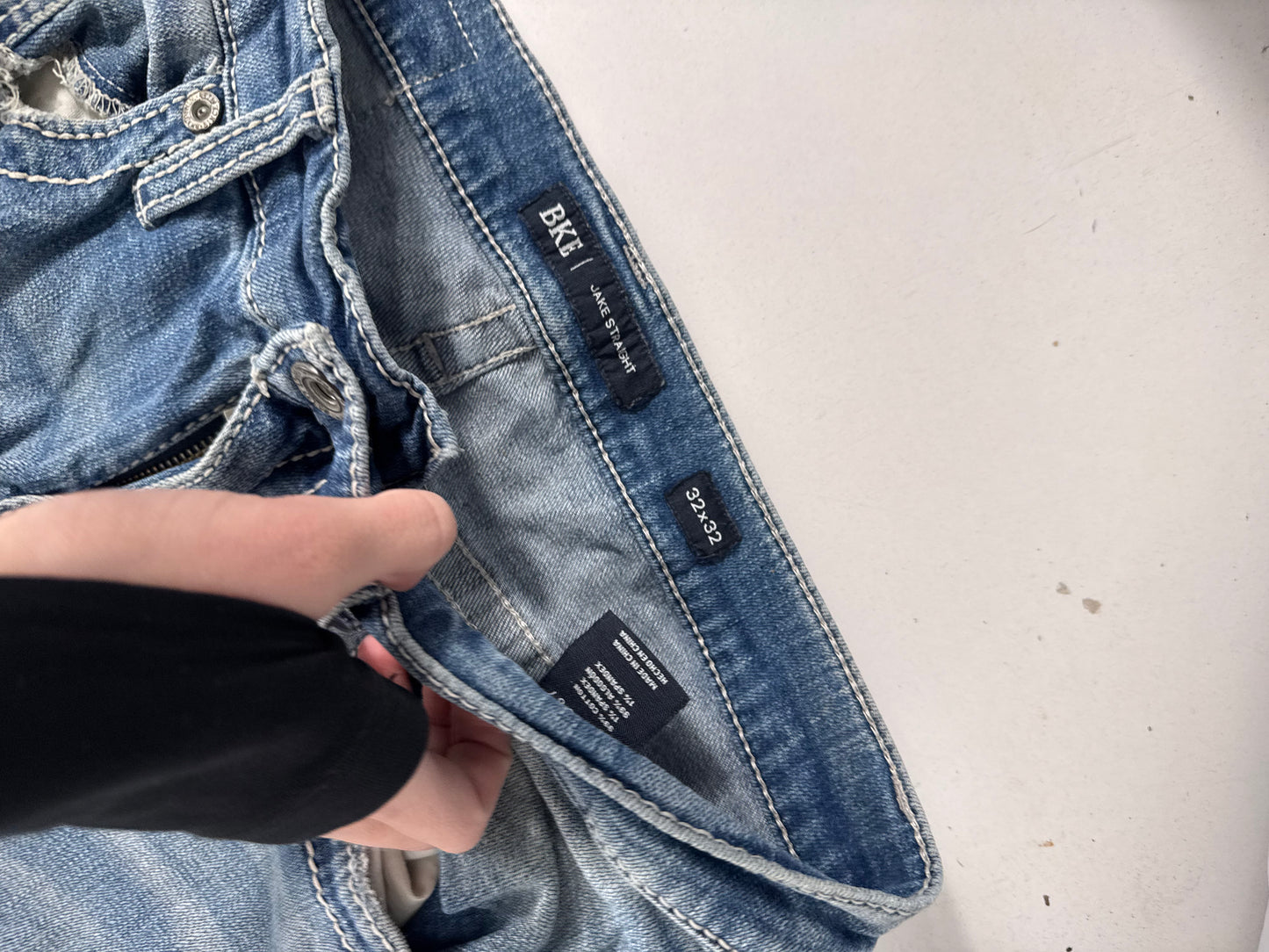 Utsvingte jeans str: