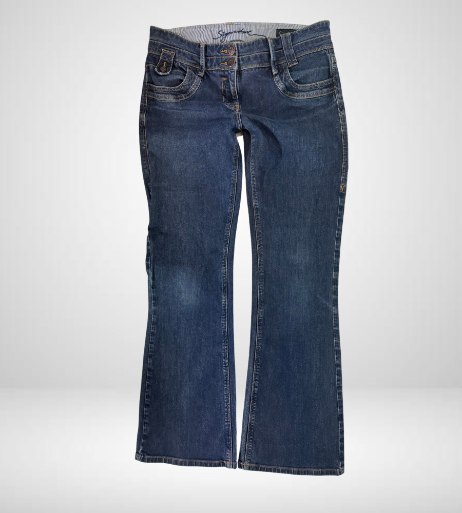 Utsvängda jeans–stl: S