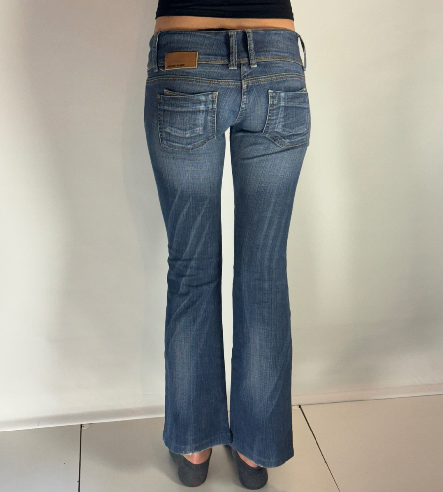 Lågmidjade jeans–stl: S