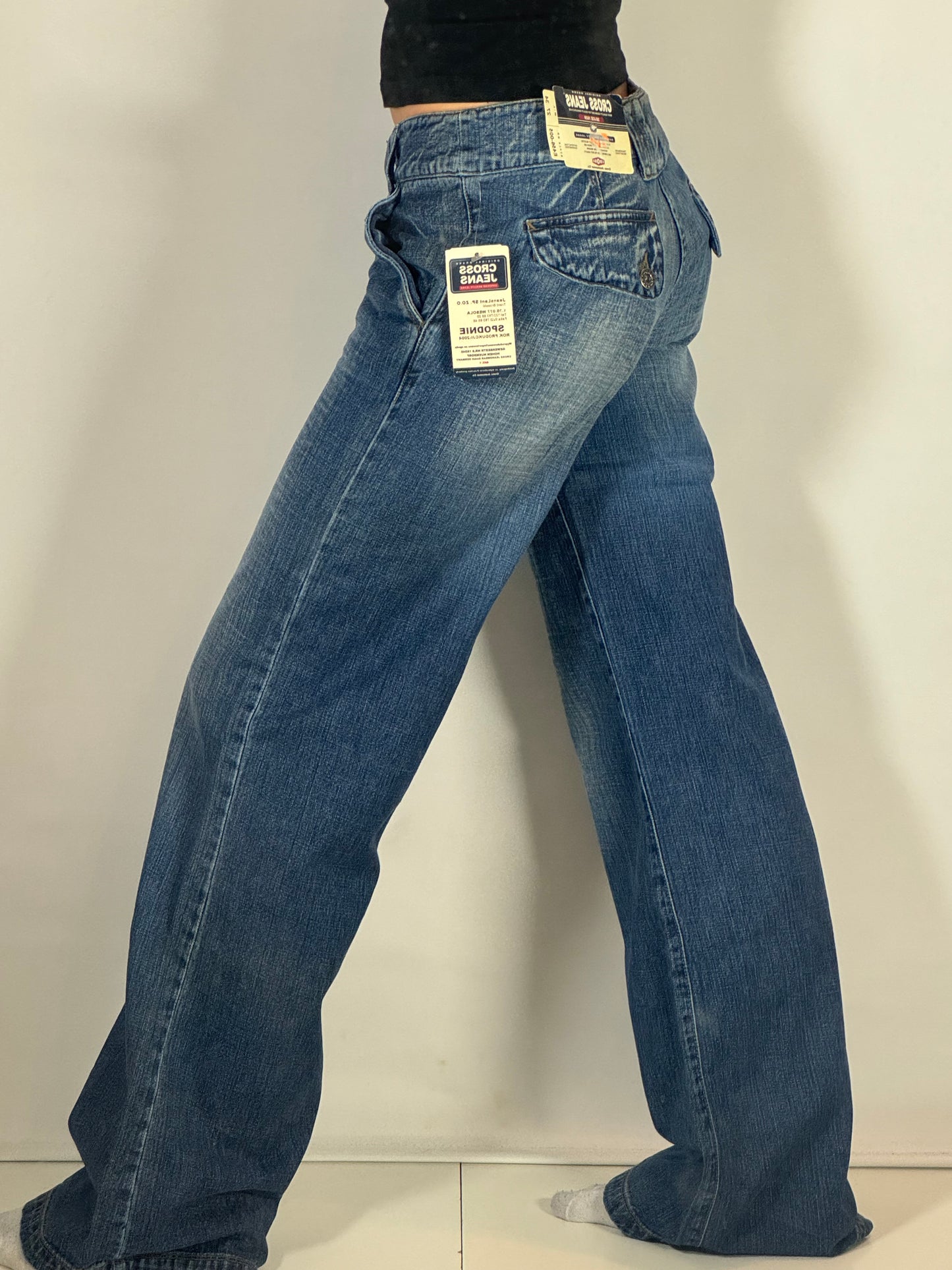 Utsvängda jeans stl: S