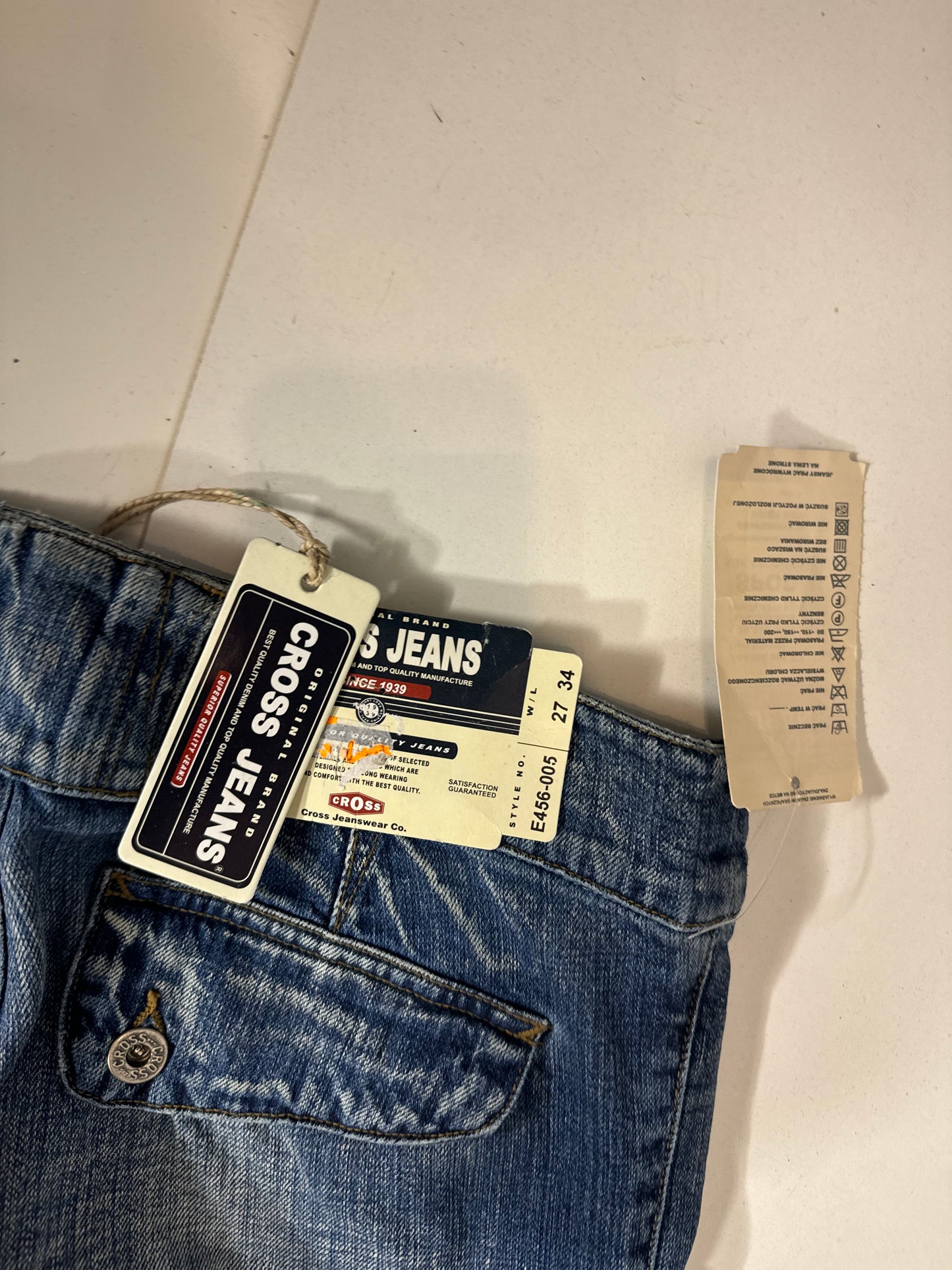 Utsvängda jeans stl: S