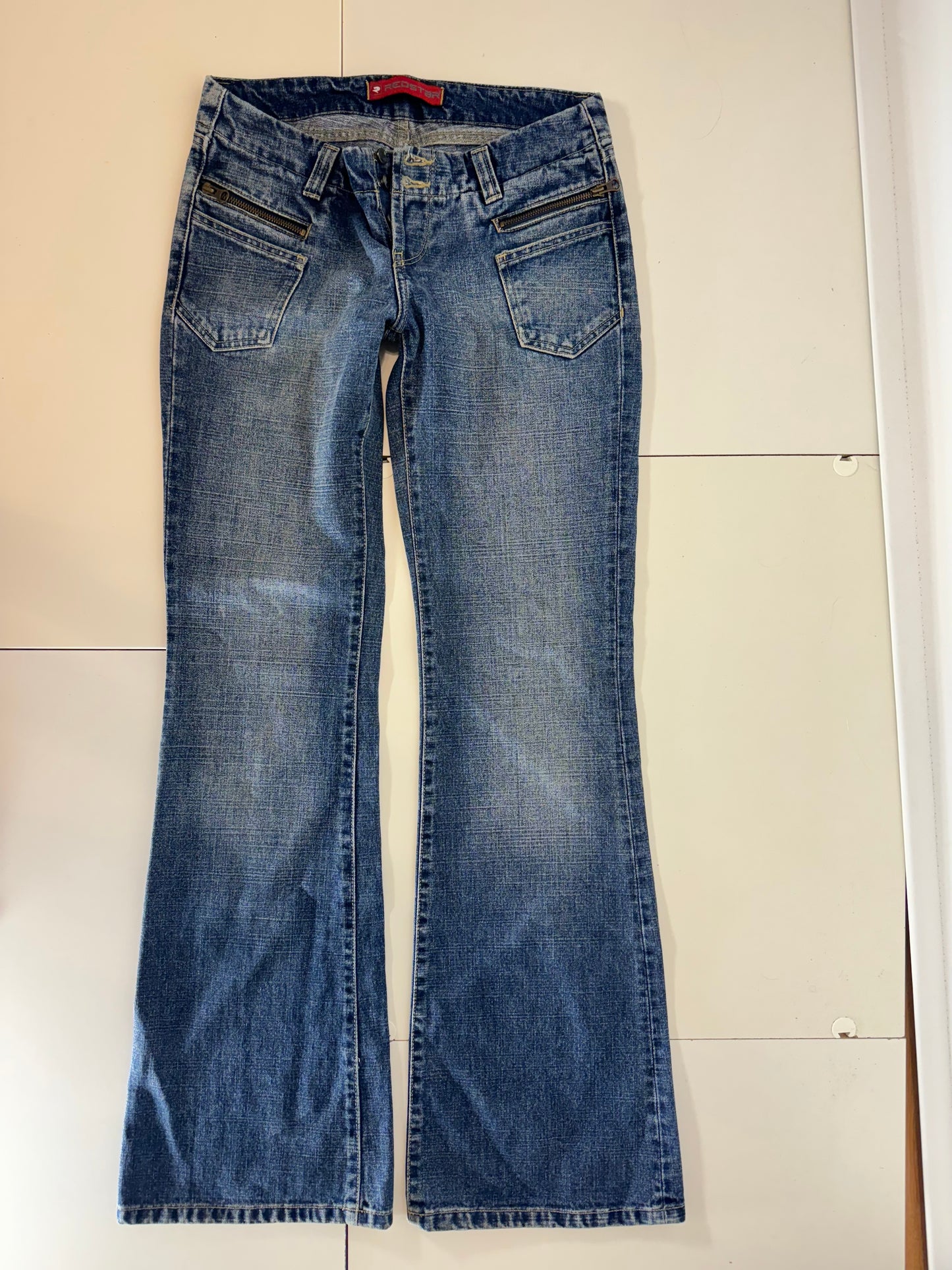 Lågmidjade jeans–stl: S