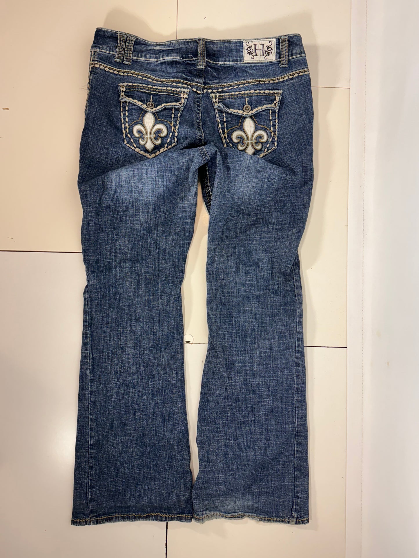 Utsvängda jeans stl: L