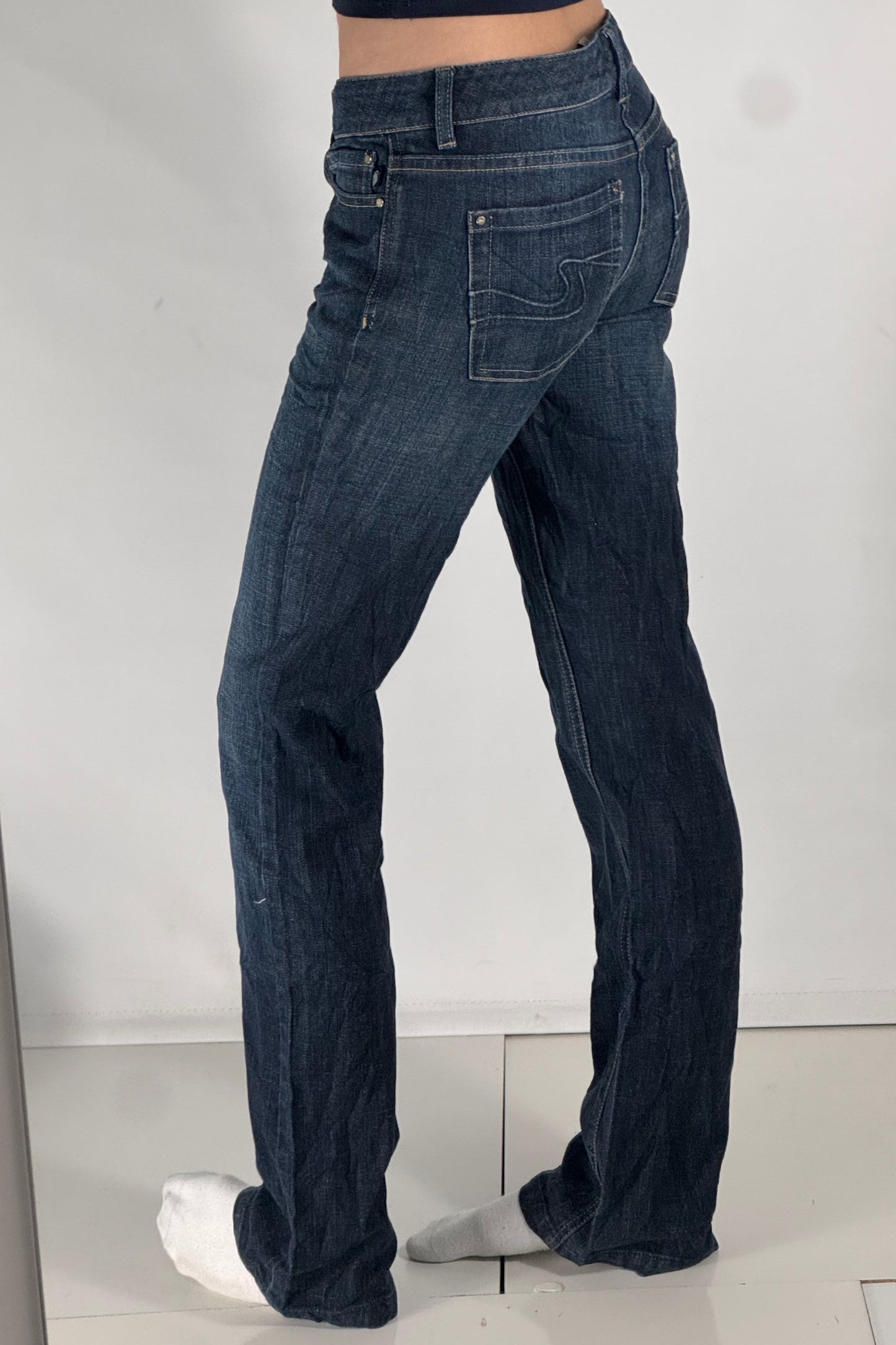 Utsvängda jeans stl: S