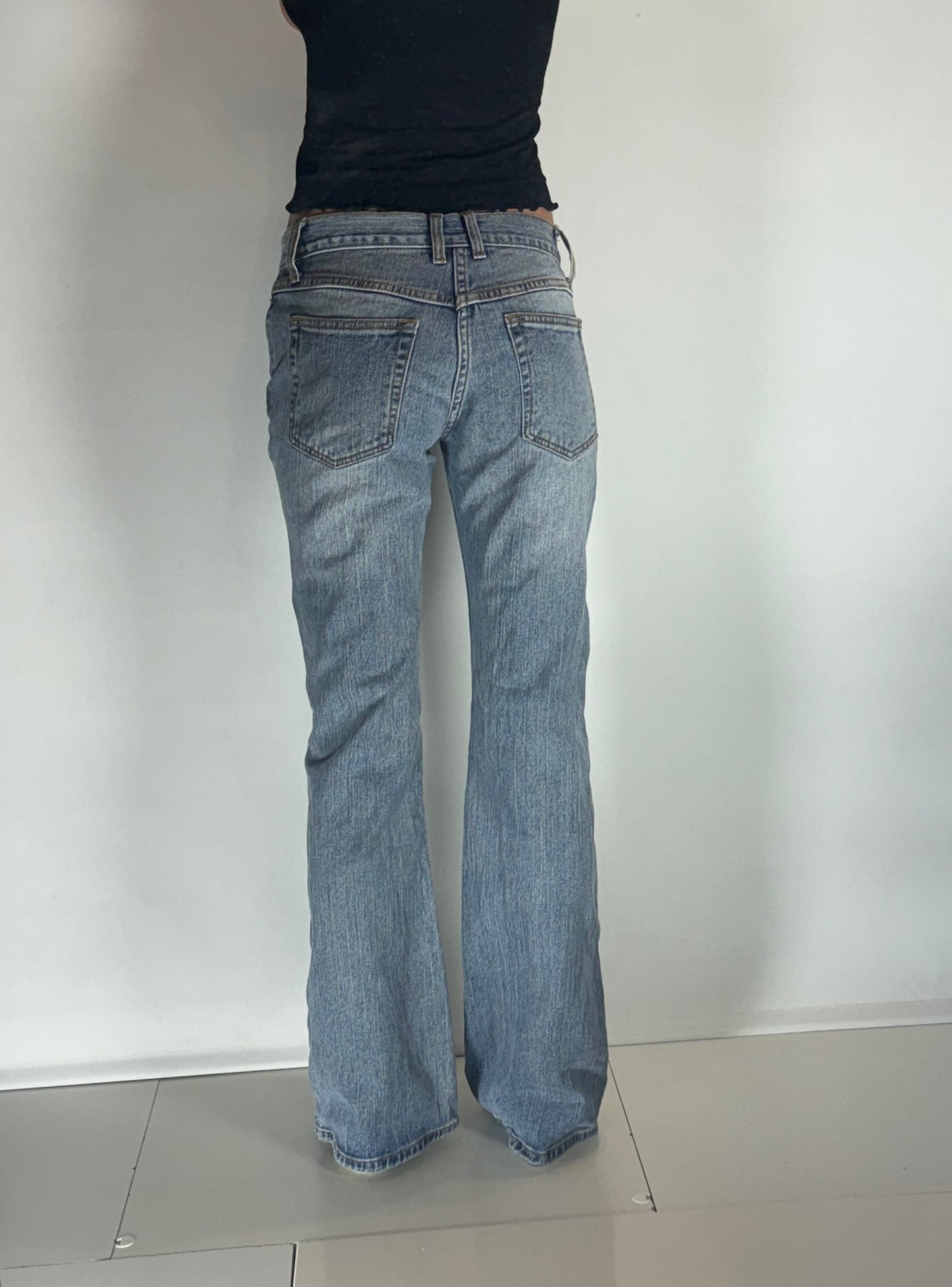 Lågmidjade jeans–stl: S