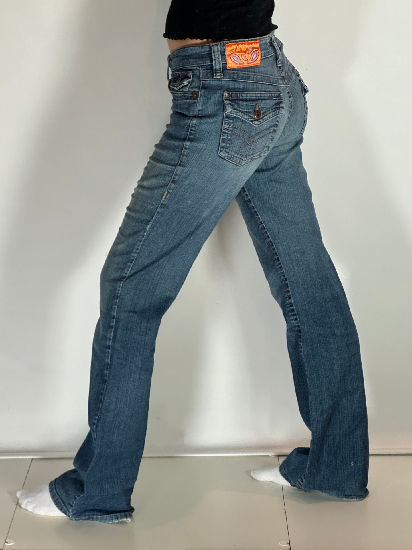 Utsvängda jeans stl: S/M