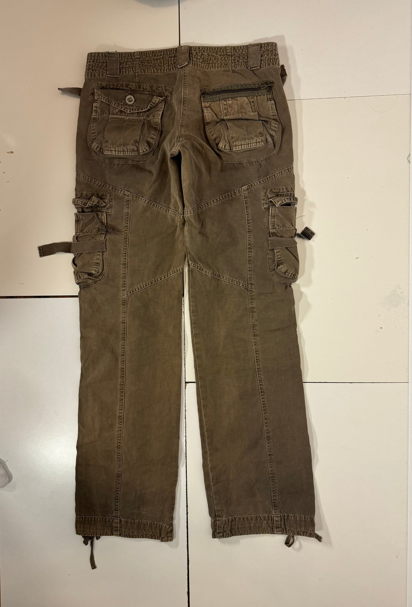 Lågmidjade byxor stl: S