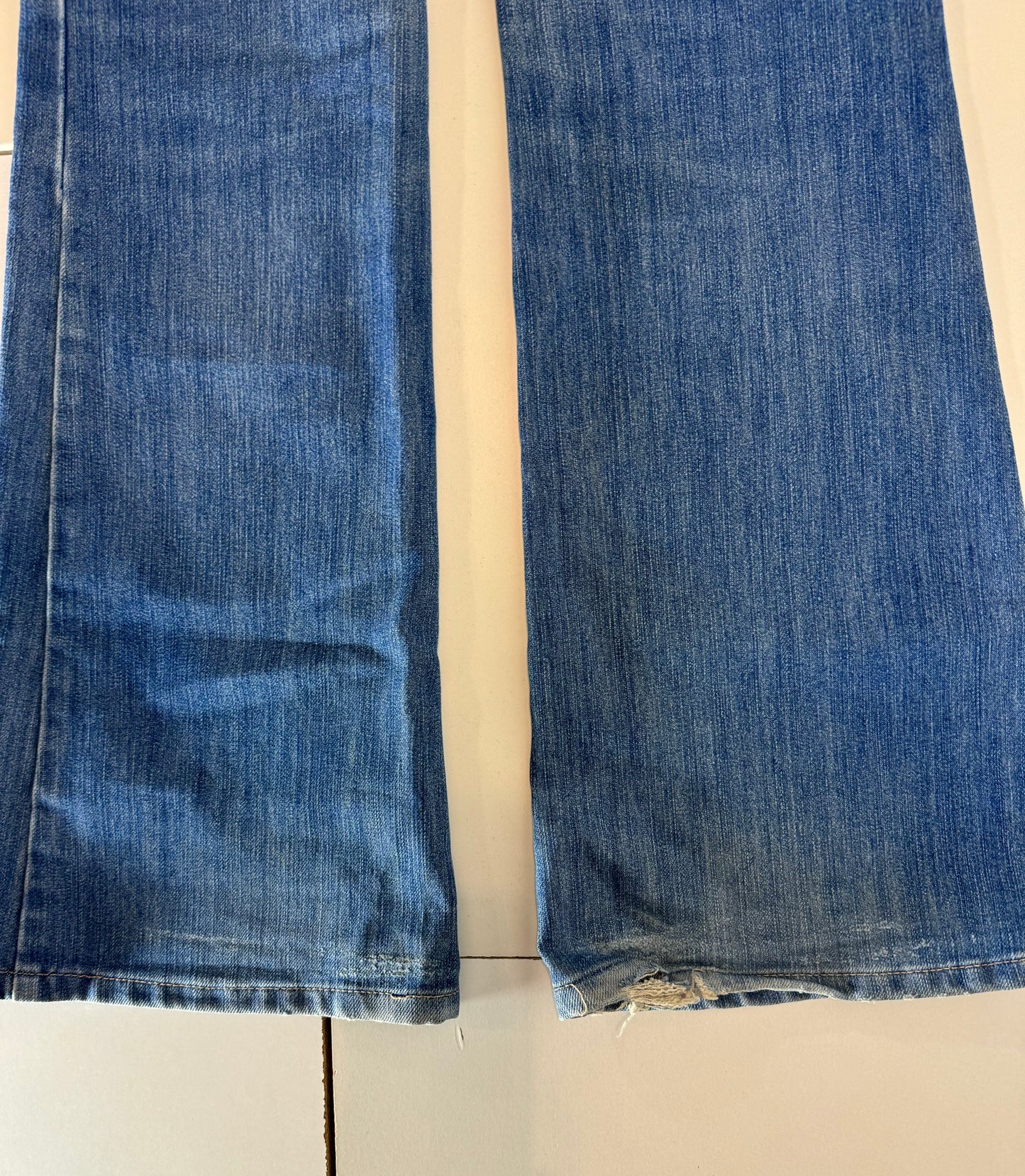 Utsvängda jeans stl: XS