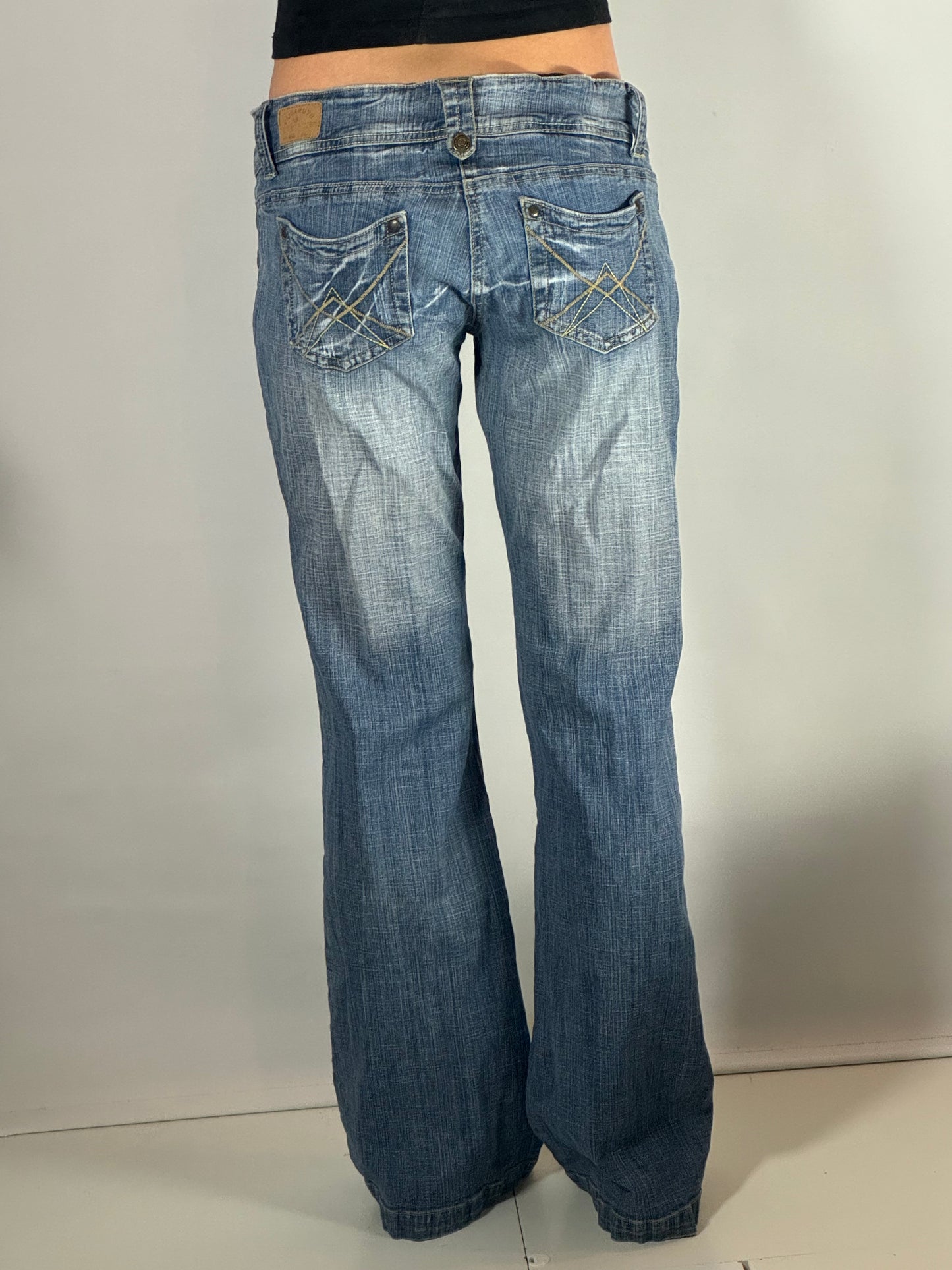 Lågmidjade jeans stl: M
