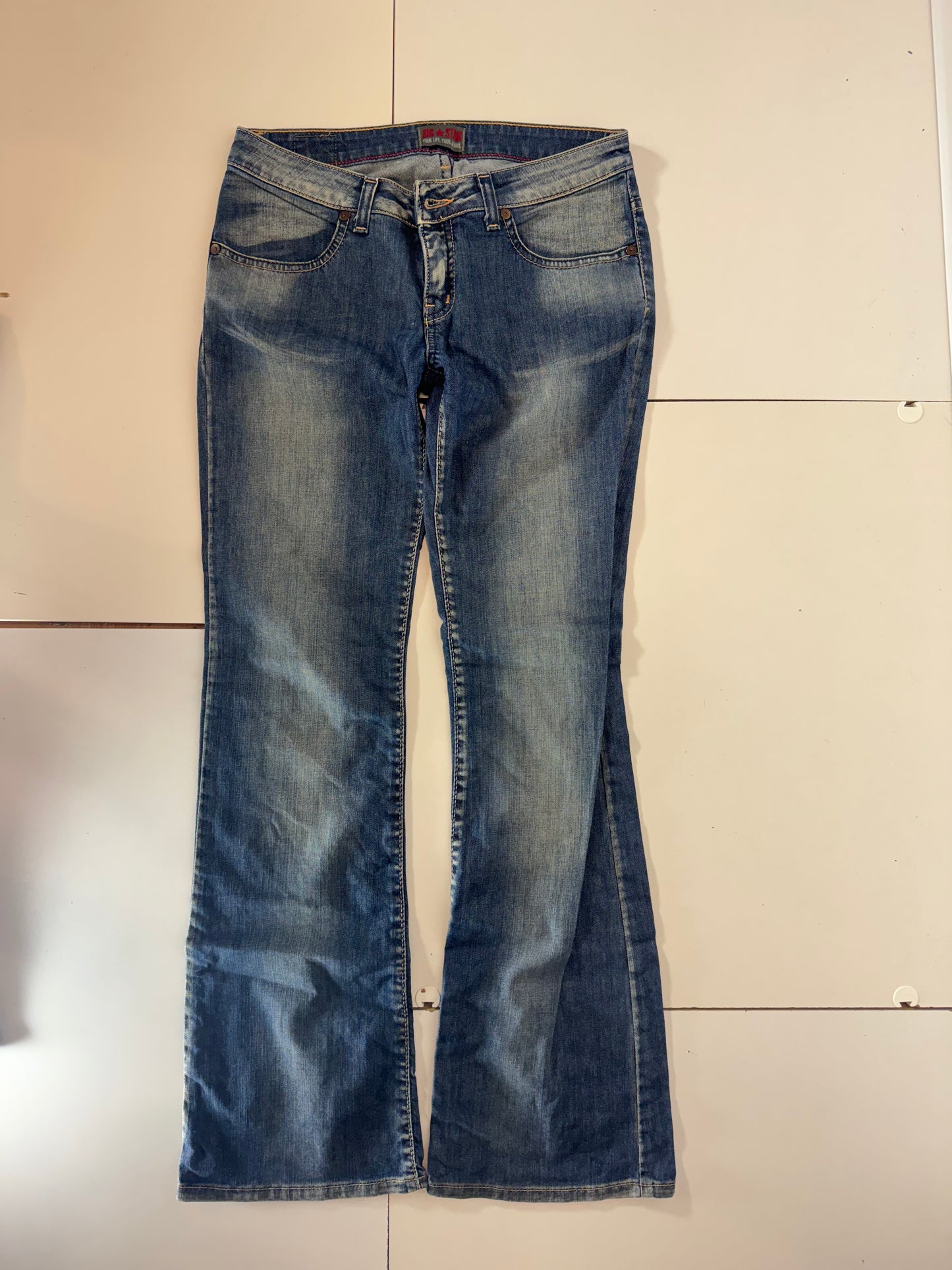 Lågmidjade jeans–stl: S