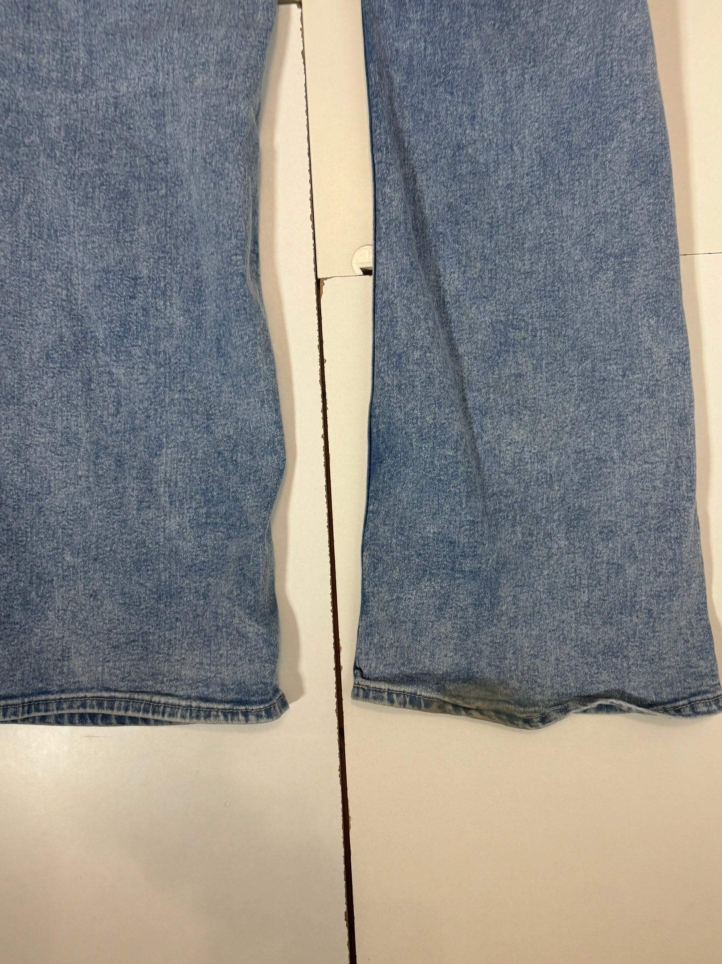 Utsvängda jeans stl: S/M