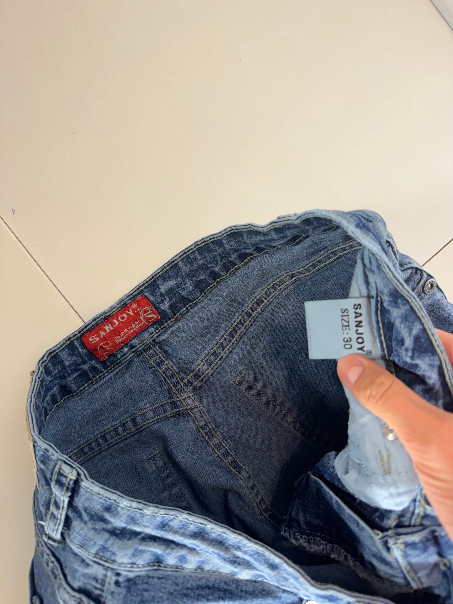 Utsvängda jeans stl: S