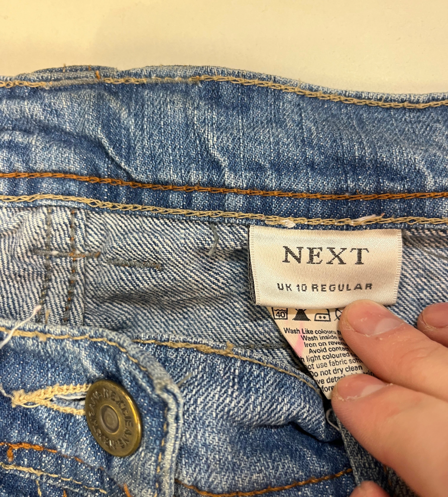 Utsvängda jeans – stl: S