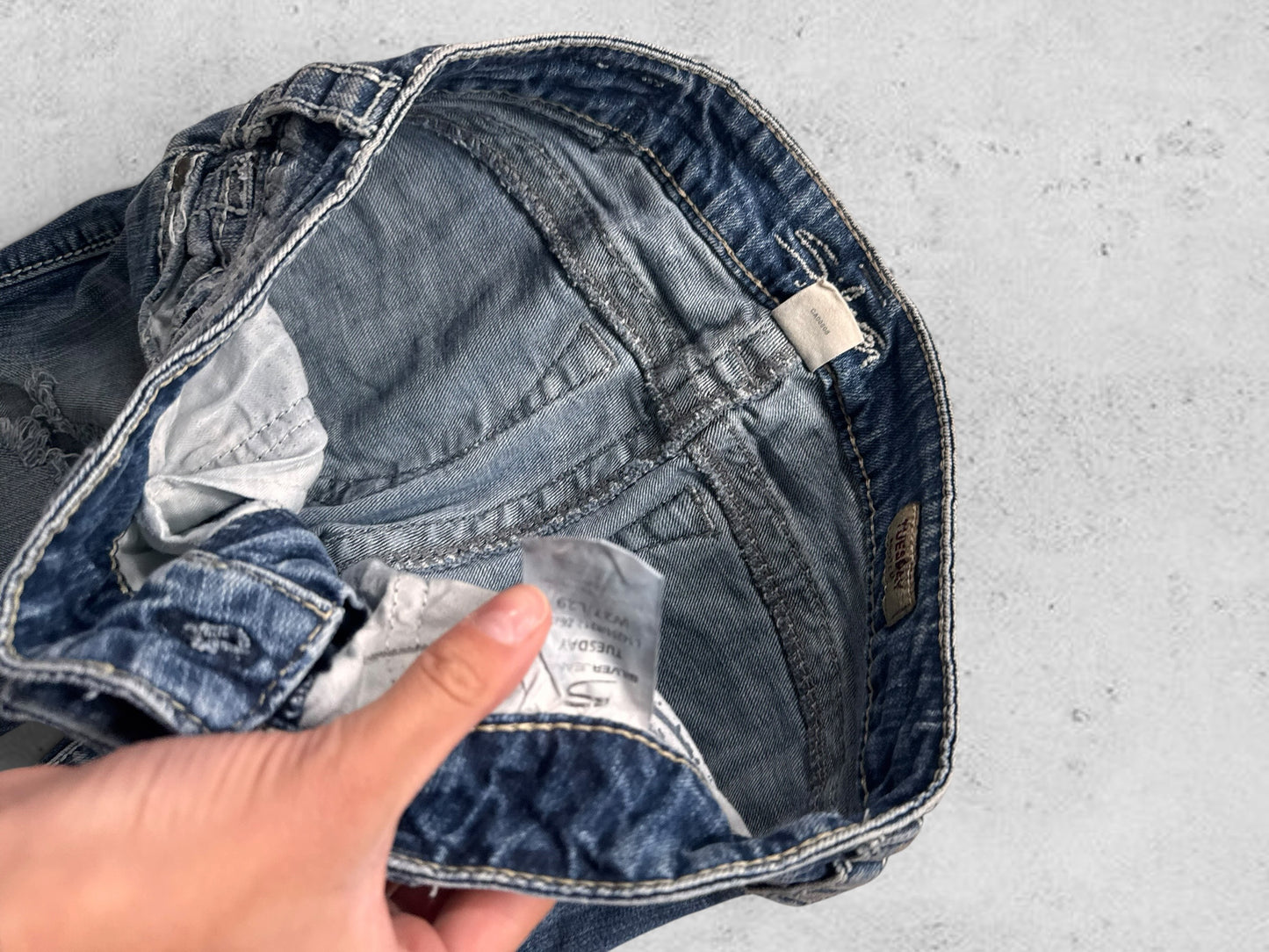 Low-rise jeans size: S