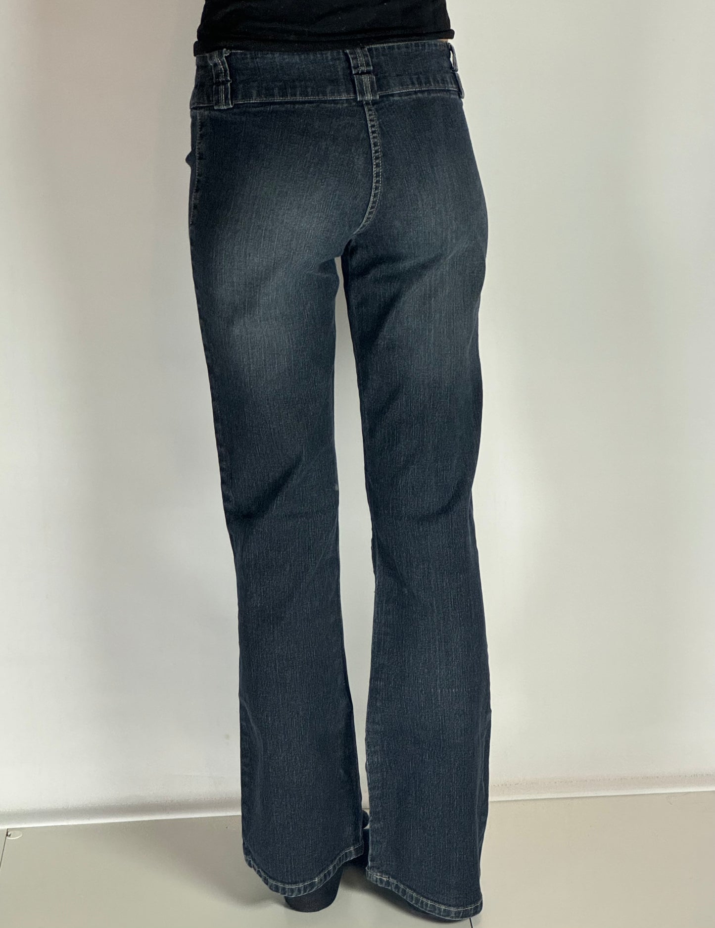 Utsvängda jeans–stl: XS