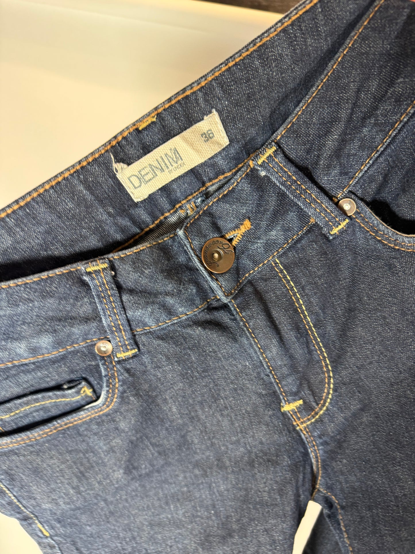 Lågmidjade jeans–stl: XS