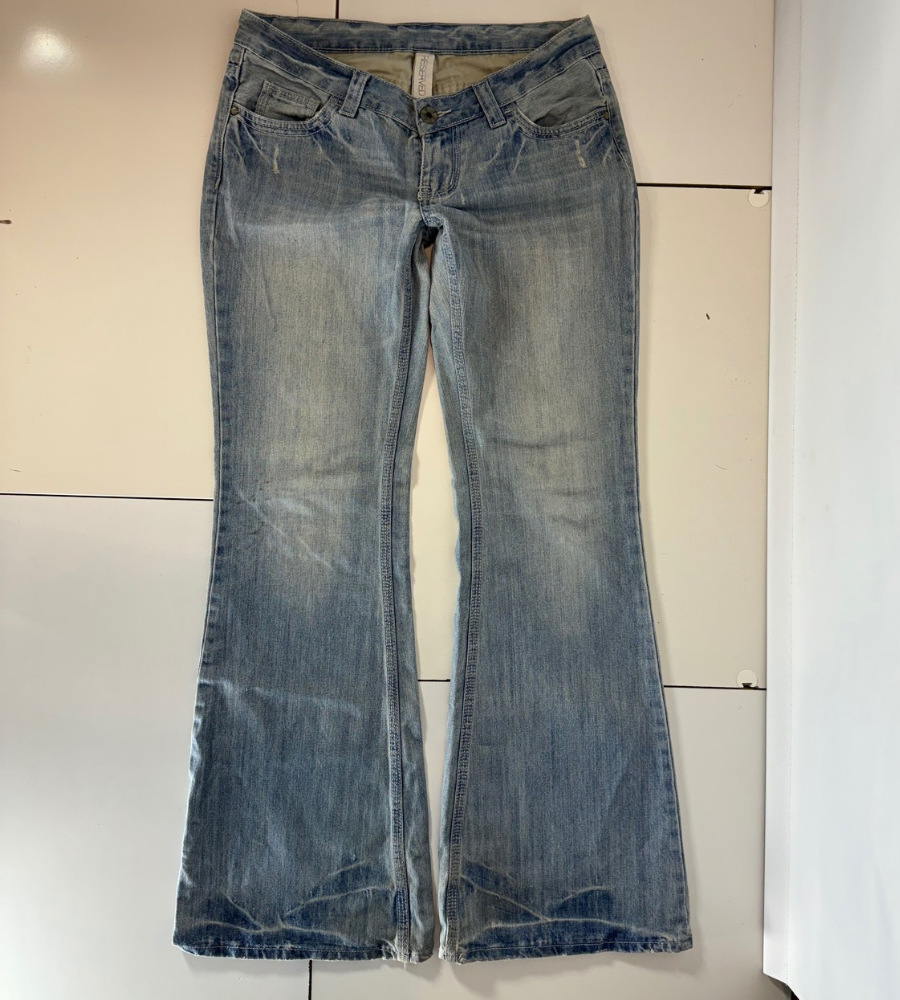 Lågmidjade jeans–stl: L