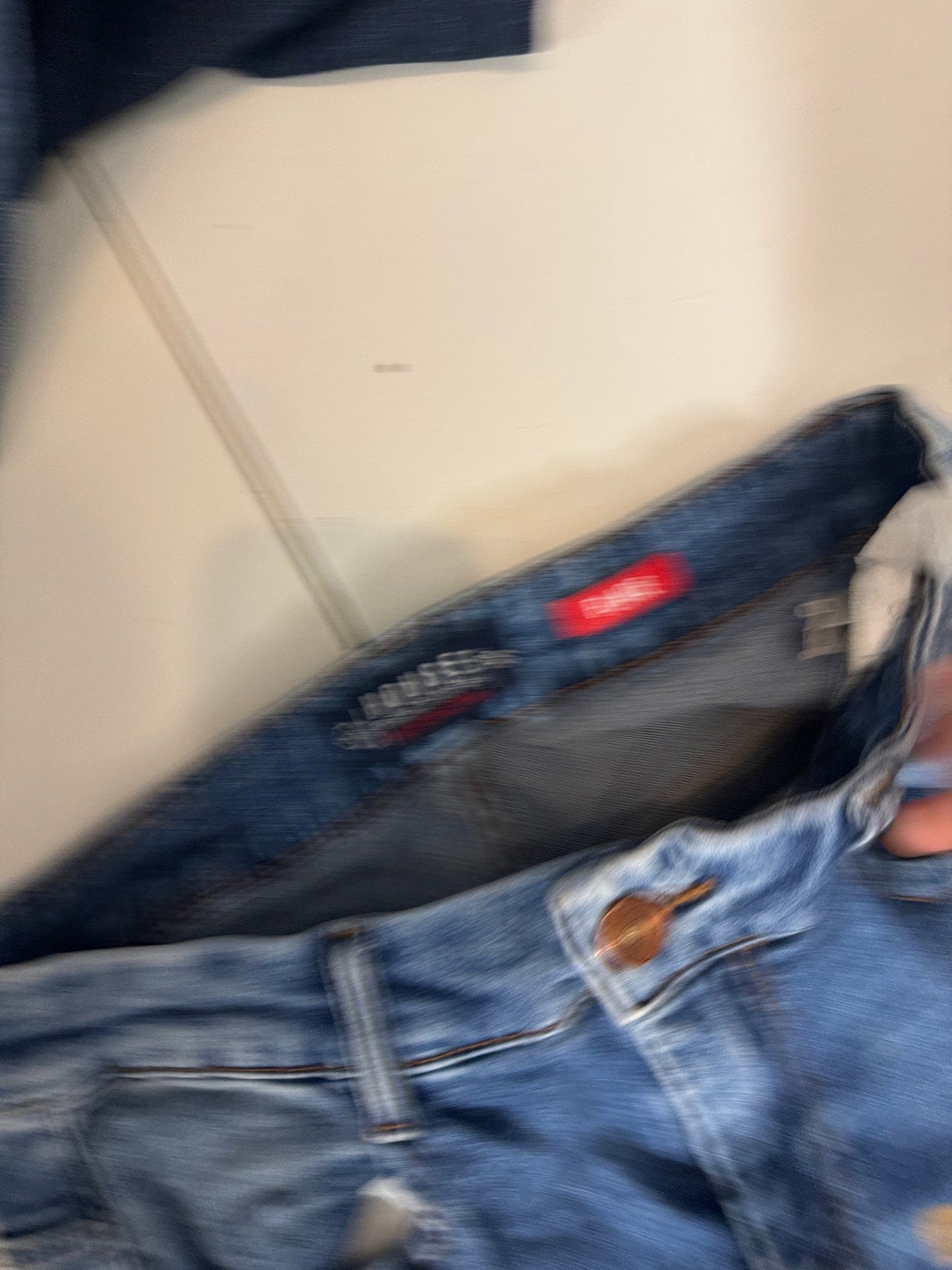 Utsvängda jeans stl: S