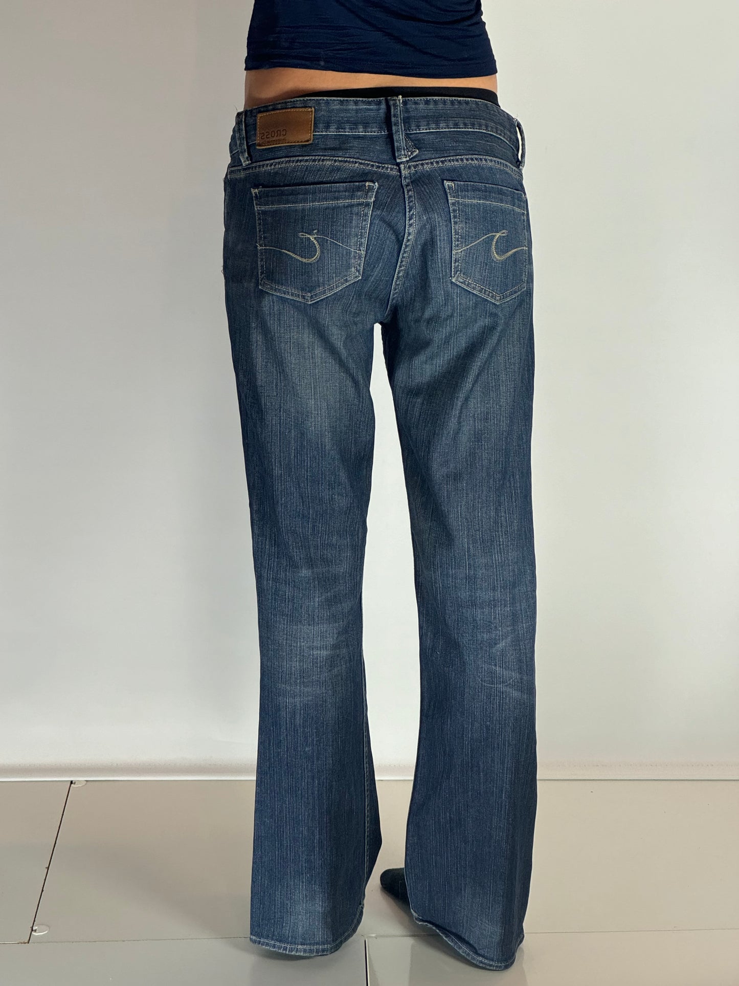Lågmidjade jeans–stl: M