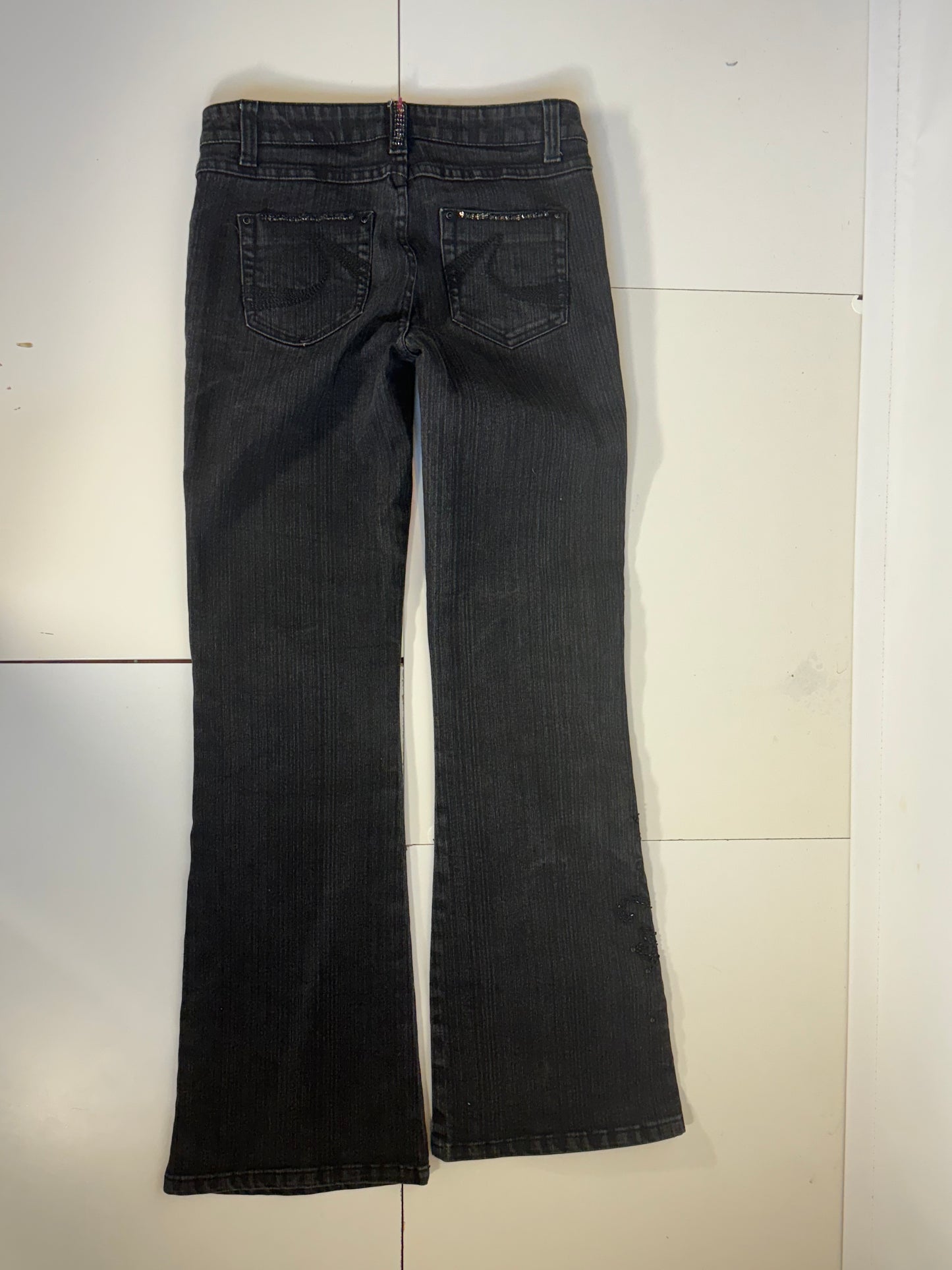 Utsvängda jeans stl: S
