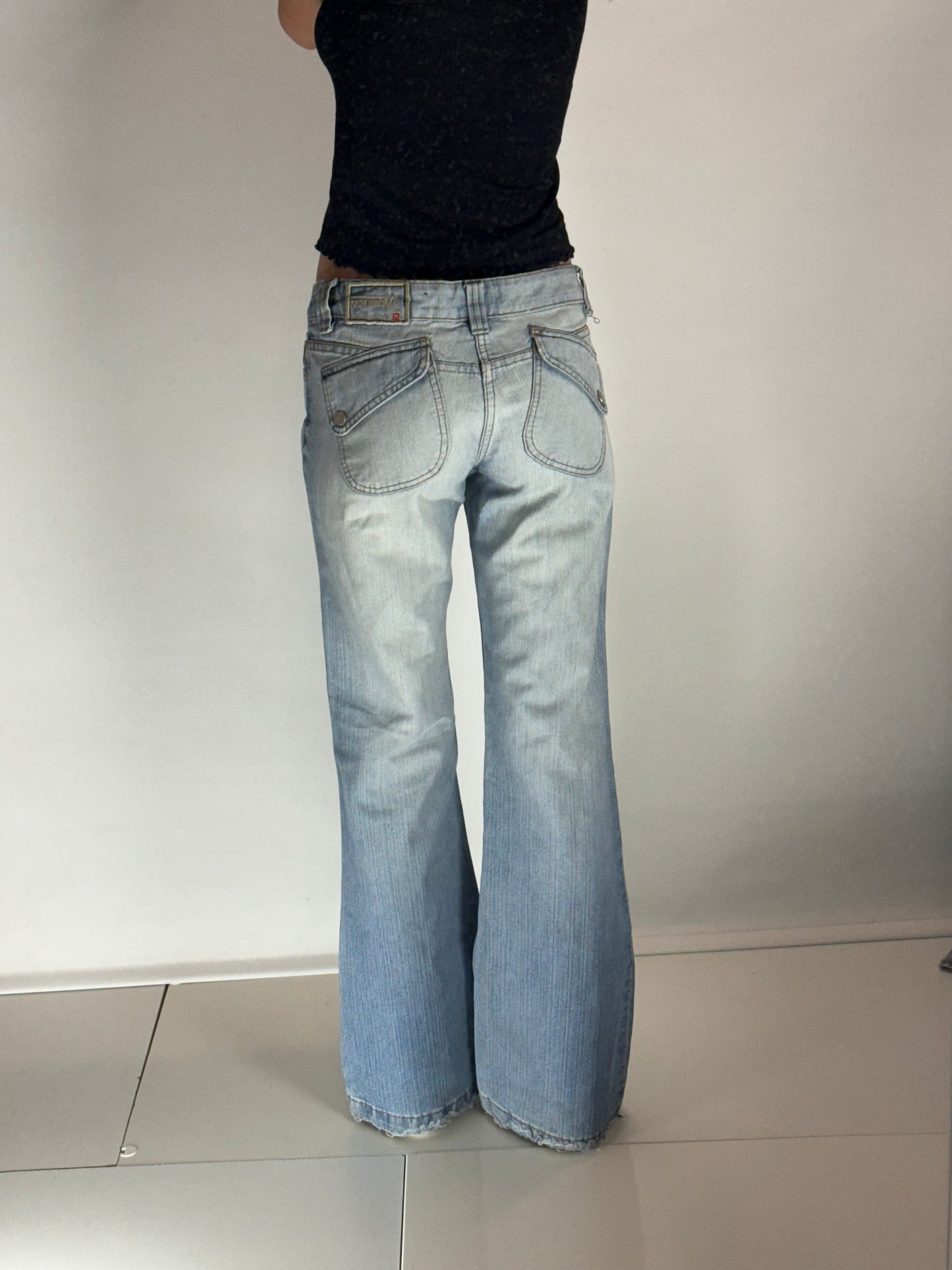 Lågmidjade jeans–stl: S