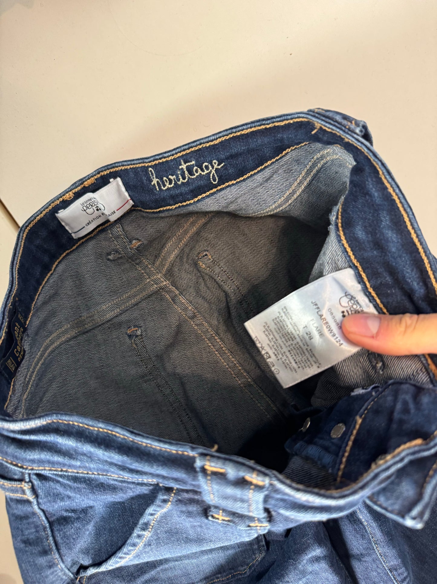 Utsvängda jeans stl: XS