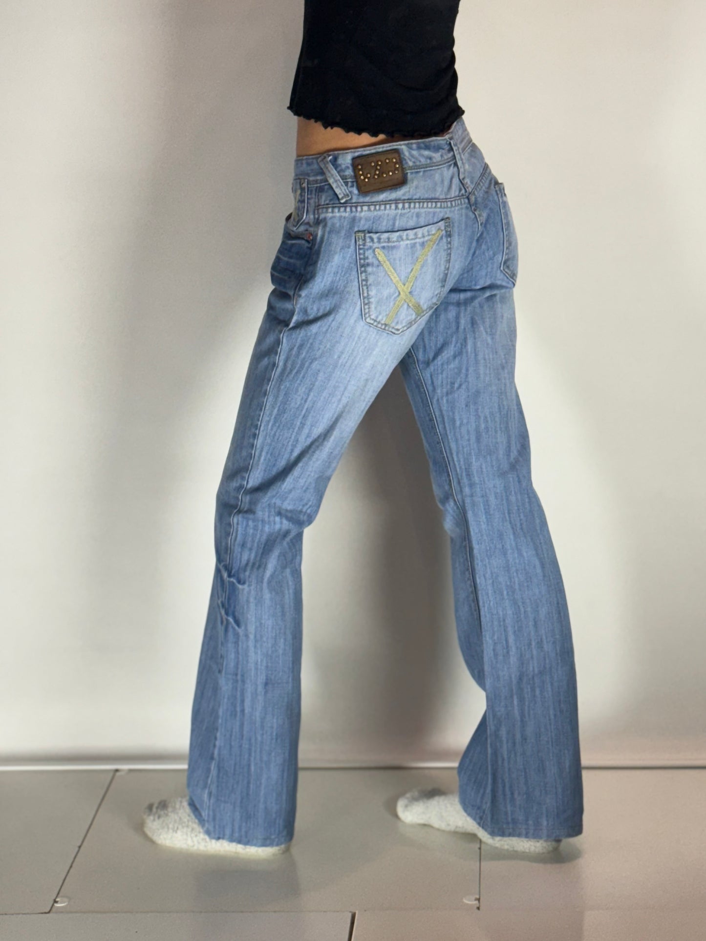 Lågmidjade jeans–stl: XS/S