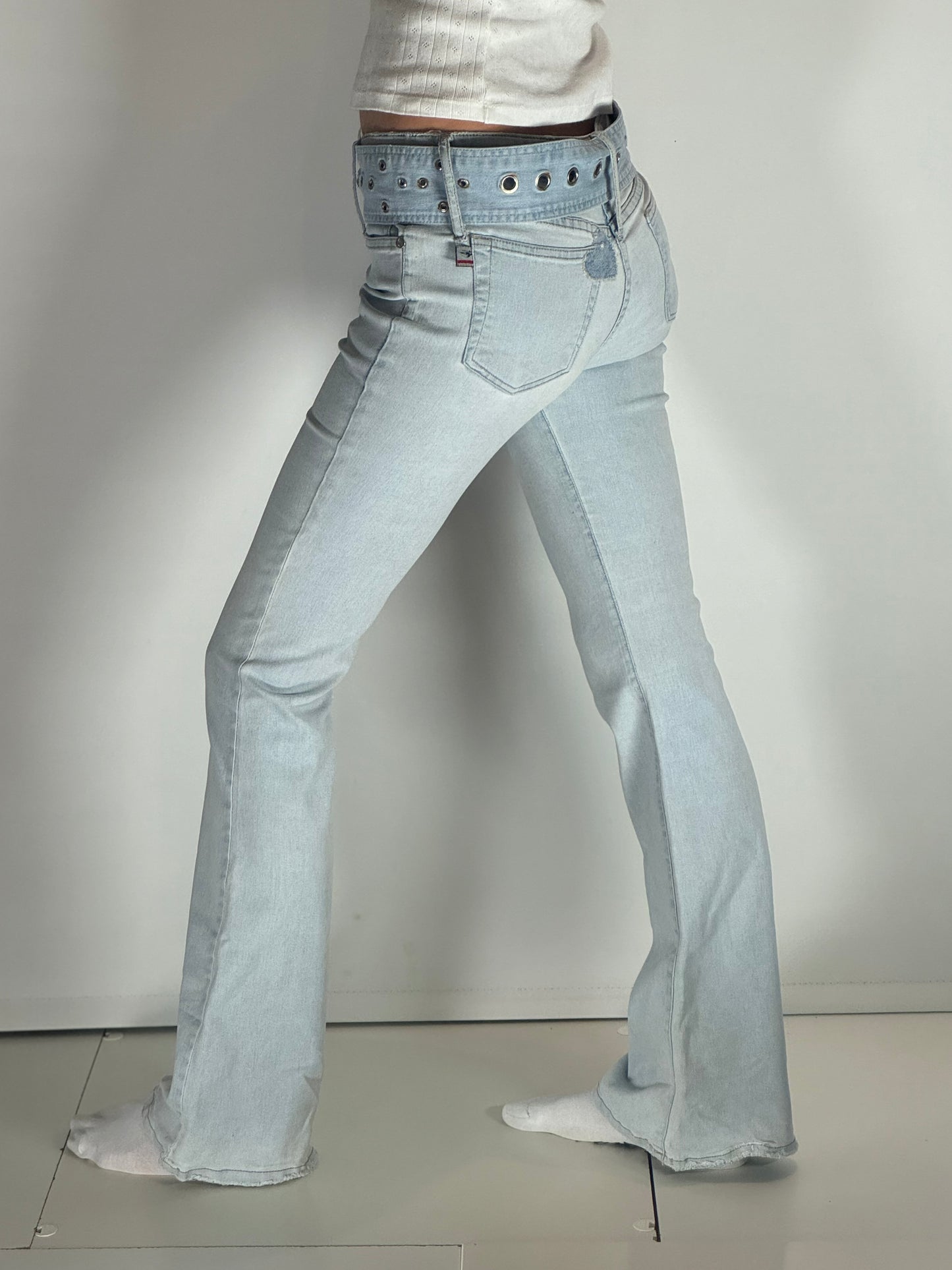 Utsvängda jeans stl: XS/S