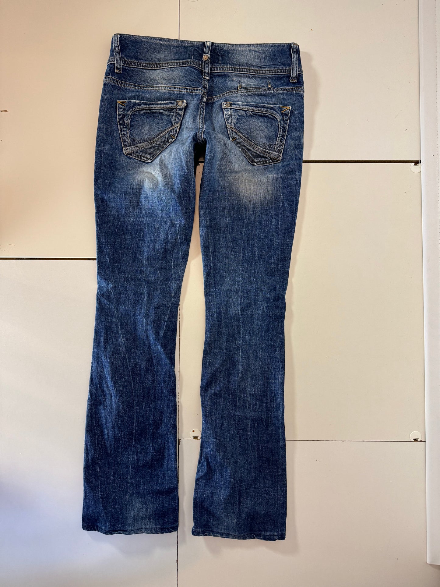 Lågmidjade jeans–stl: S
