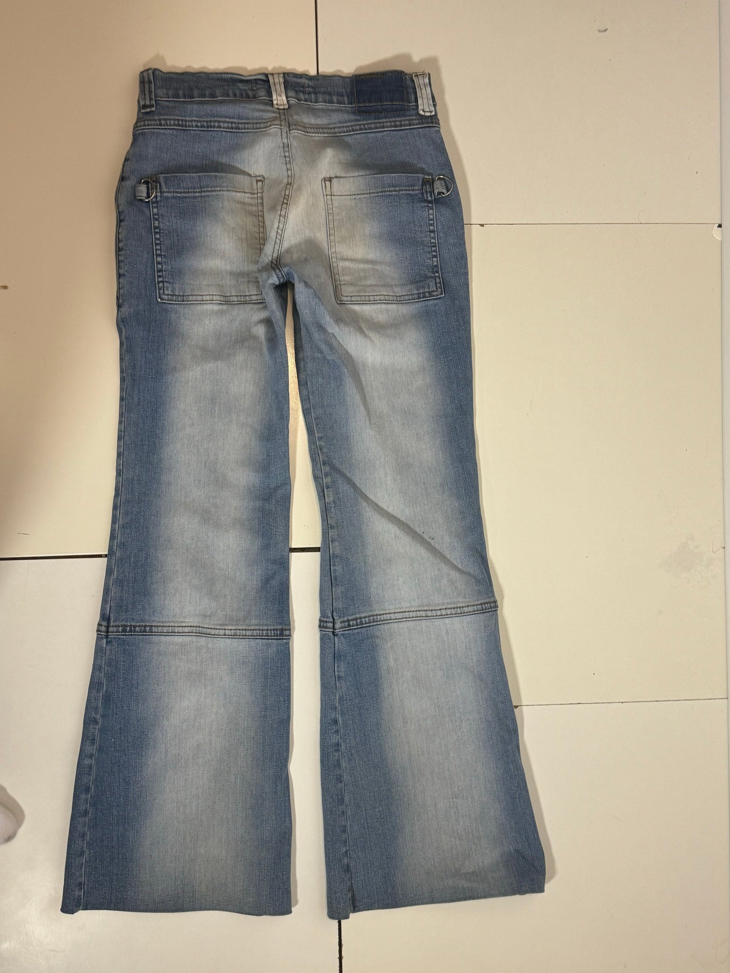 Utsvängda jeans stl: XS