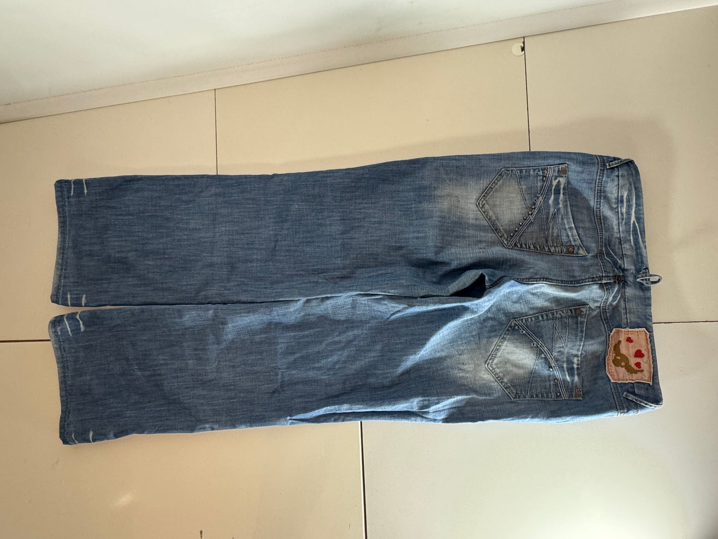 Lågmidjade jeans–stl: M