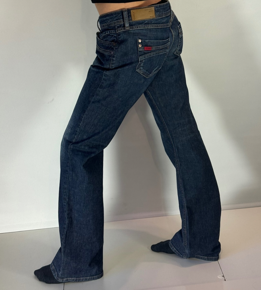 Lågmidjade jeans–stl: M