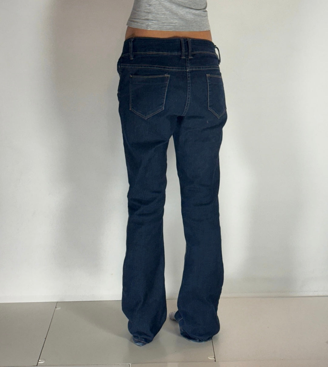 Lågmidjade jeans–stl: M