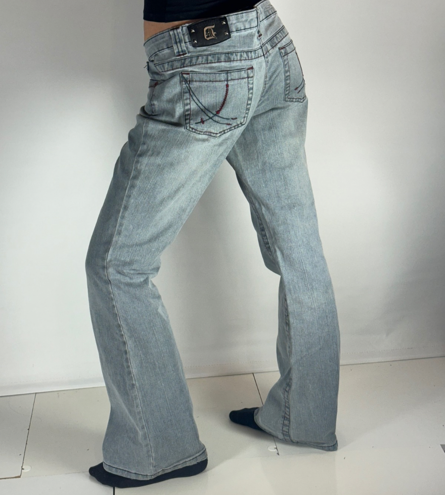 Lågmidjade jeans–stl: M
