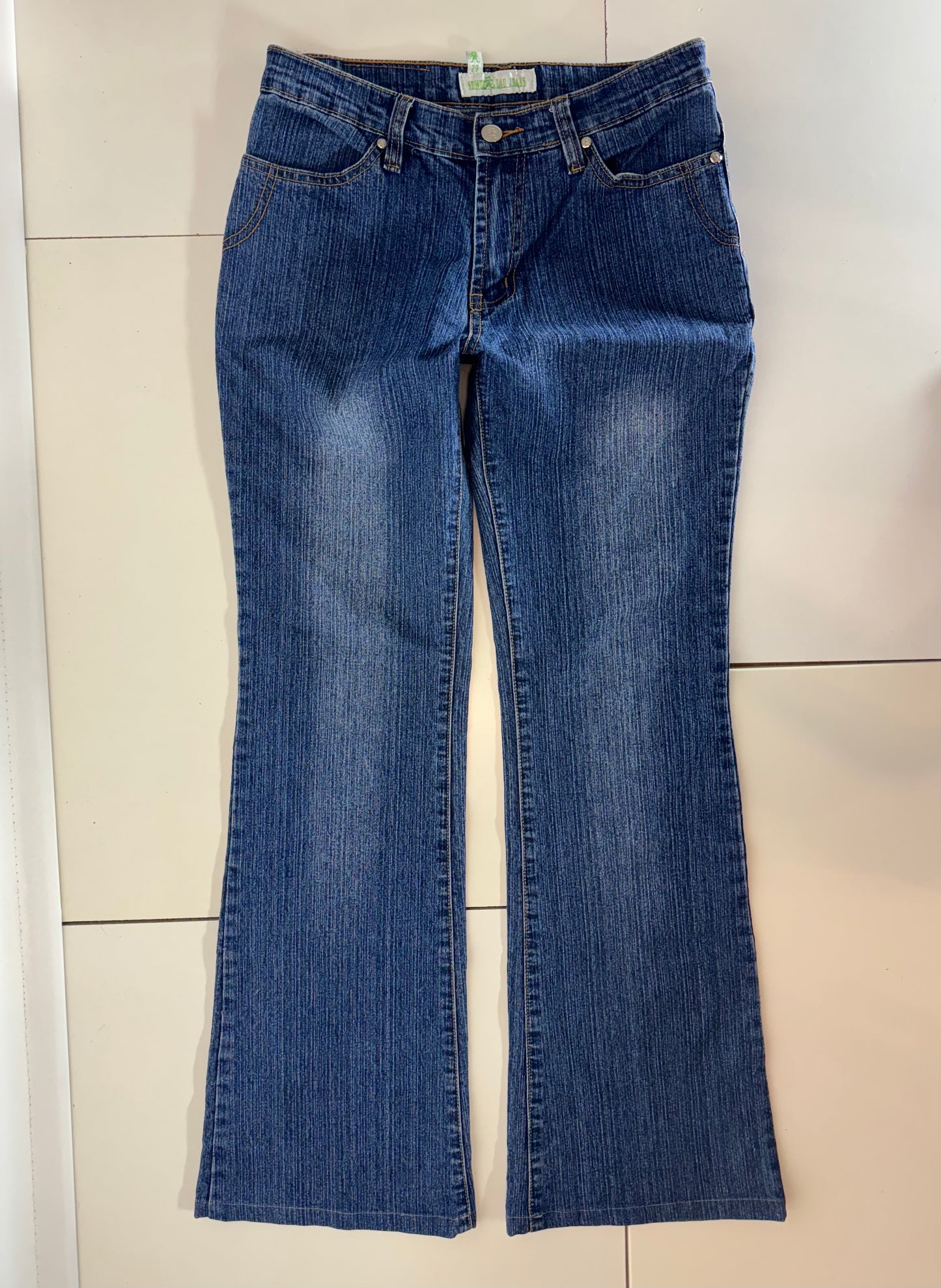 Utsvängda jeans–stl: XS