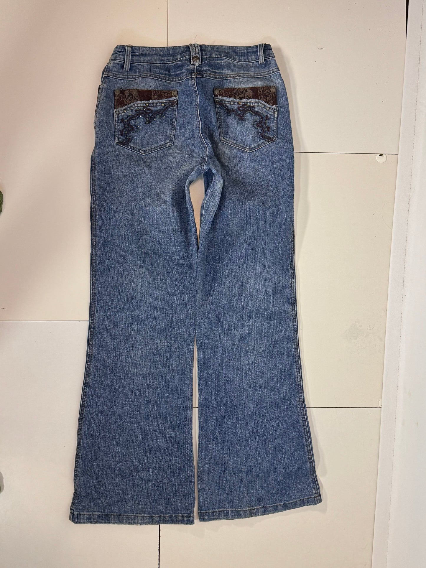 Utsvängda jeans stl: XS