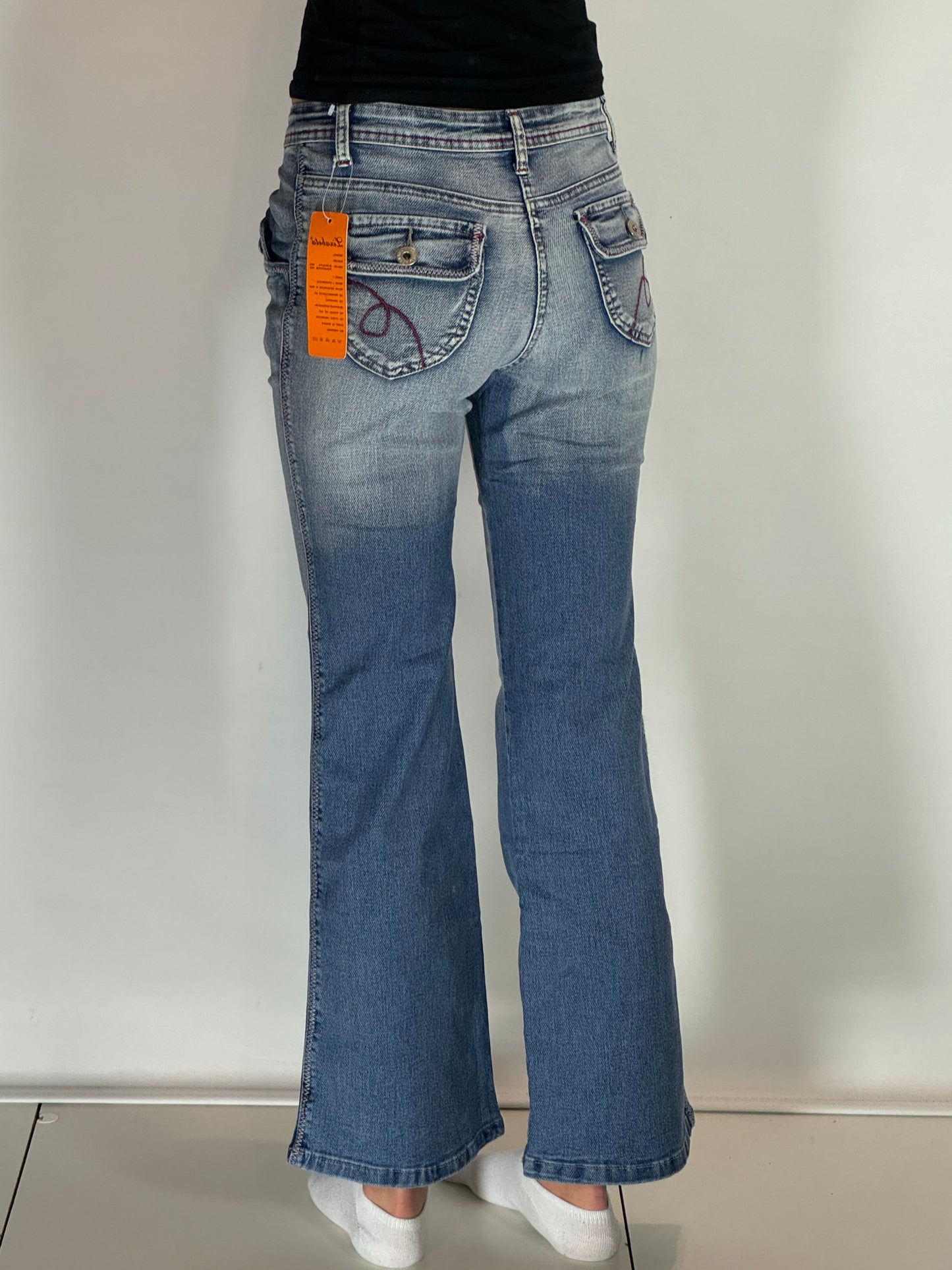 Utsvängda jeans stl: XS