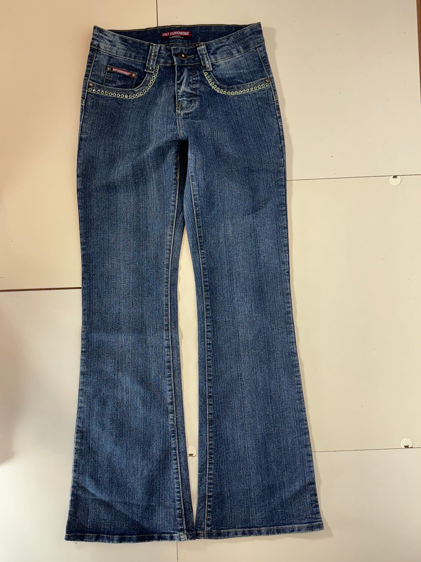 Utsvängda jeans stl: XS