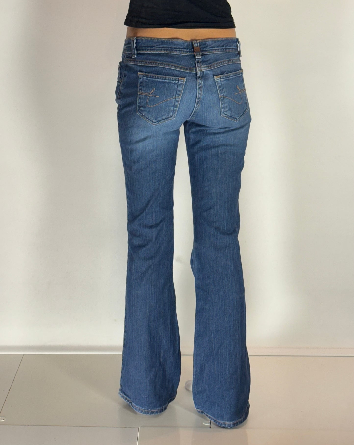 Lågmidjade jeans–stl: XS/S